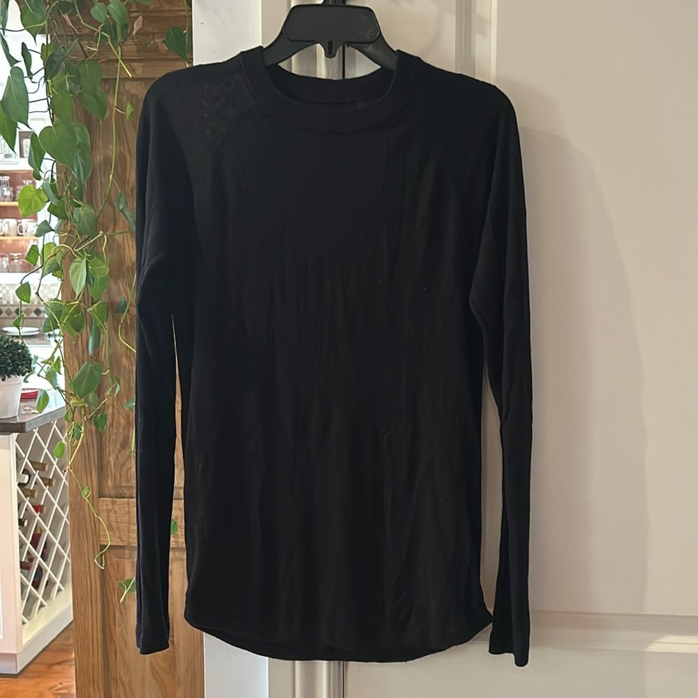 LULULEMON cashmere blend lightweight knit black crew neck sweater